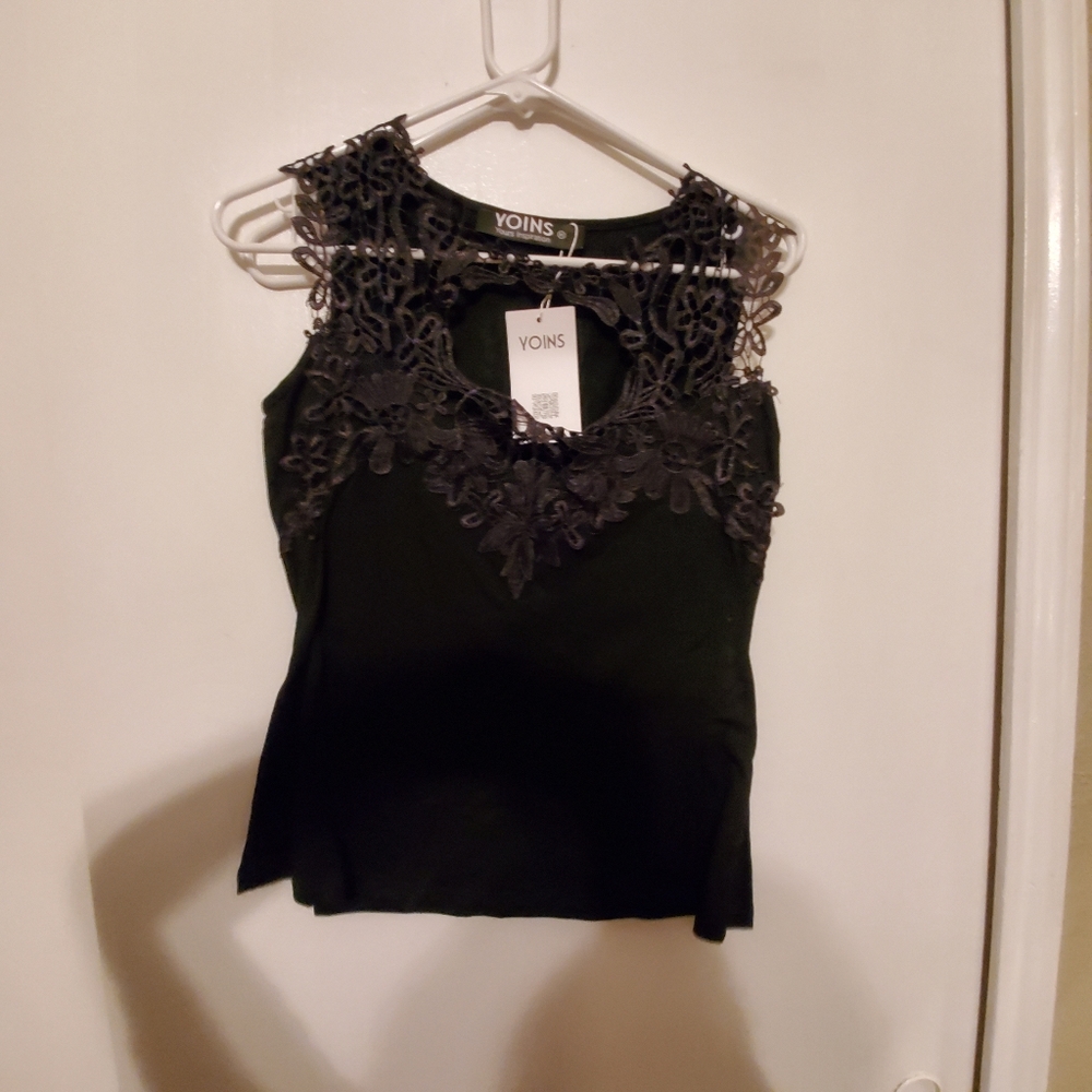 Lacey top